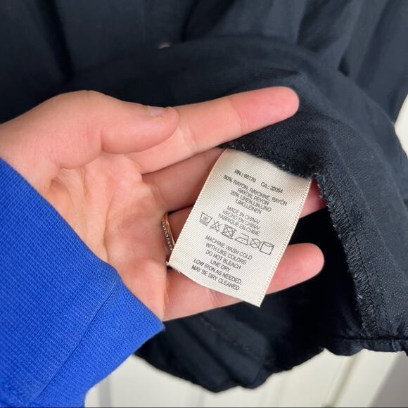 Anthropologie Maeve Black Button Down 3/4 Sleeve Belt Blouse Size 0 - Picture 5 of 5